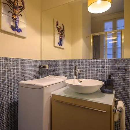 Le Marais Moderne Apartment Paris